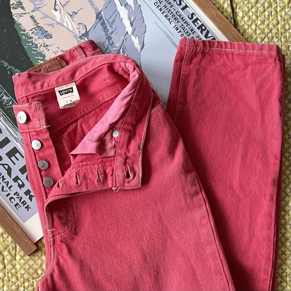 Vintage Women's‎ Levi's Red Button Fly Made In USA 100% Cotton EUC Size 7M Rare